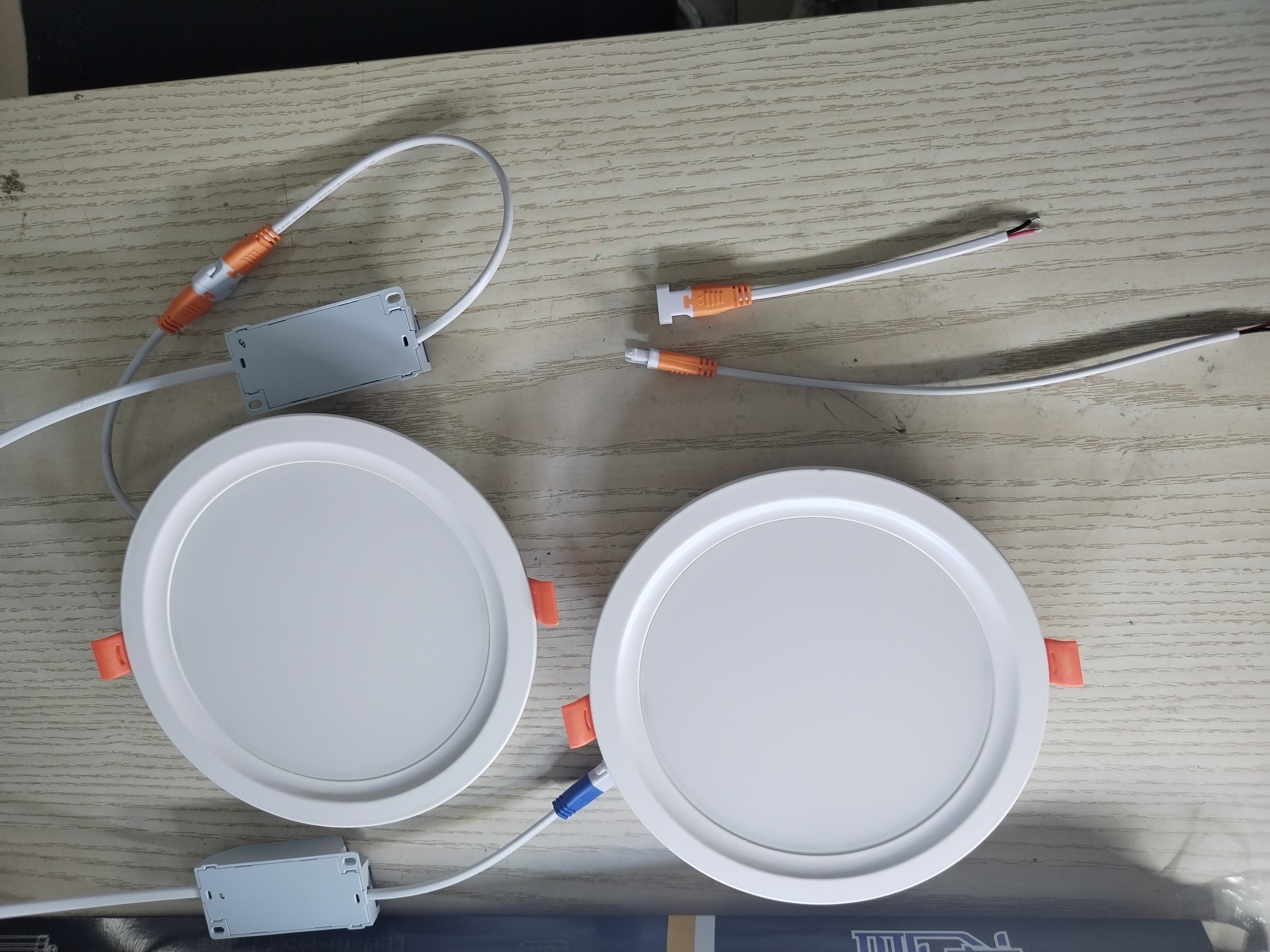 Какво е LED панелна светлина